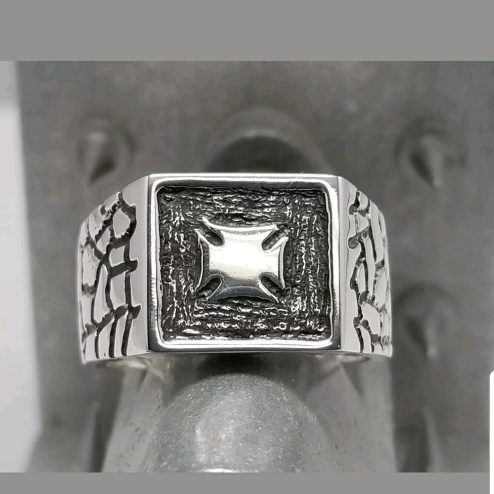 Sterling silver  ring, baroque sides,iron cross